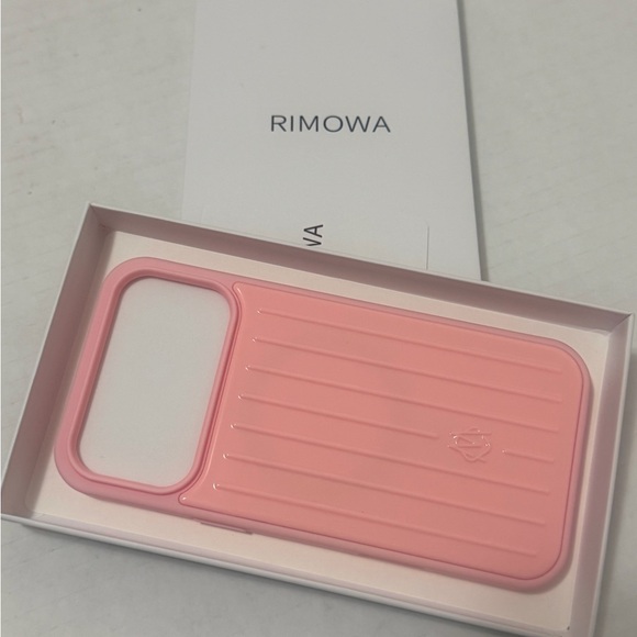 Rimowa Iphone Case Pink Polycarbonate For Iphone 17 ProMax - Picture 3 of 4